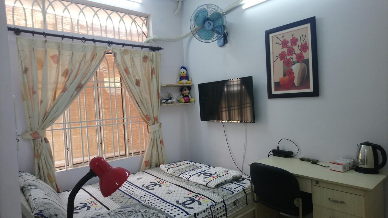 Thuy Huong Homestay Thành Pho Ho Chí Minh Esterno foto